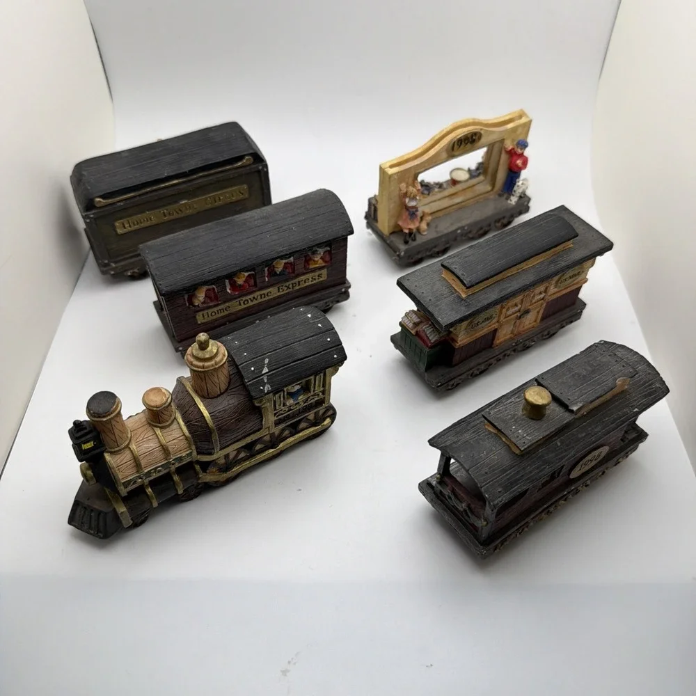 JC Penney 1998 Home Towne Express Train 6 Piece Set Complete with Boxes